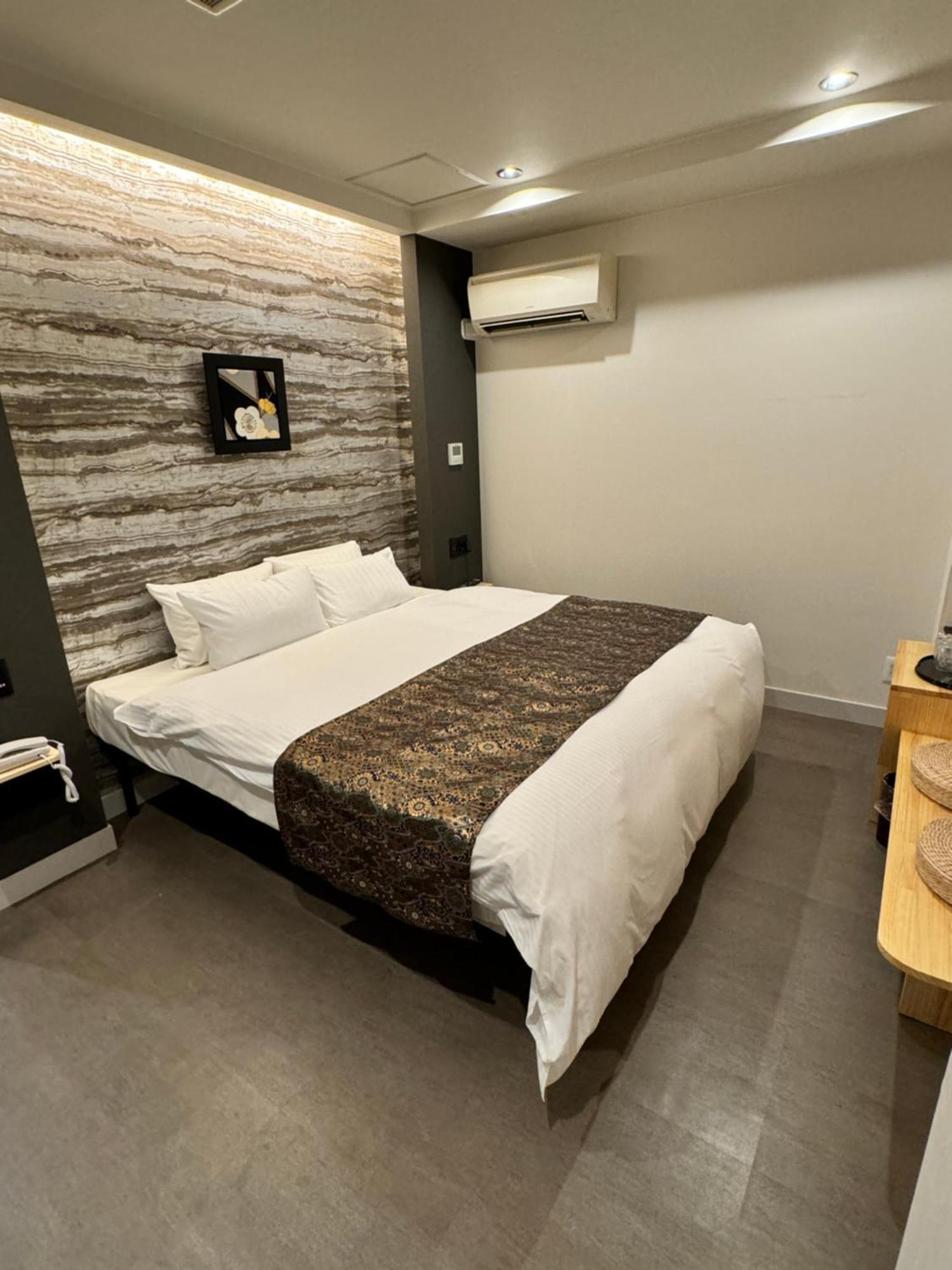 Hotel Be-Zen Shimanouchi Осака Екстериор снимка